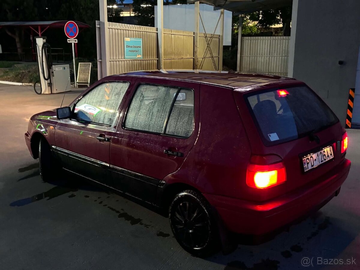 Predám Volkswagen golf 3 1,4 benzín - 2