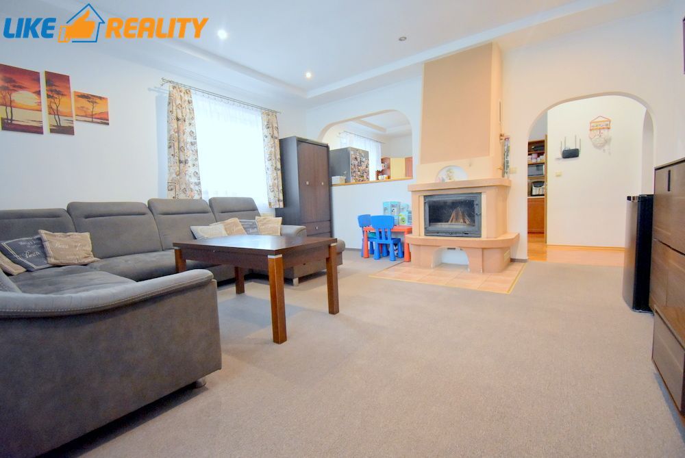 Zariadený rodinný dom s bazénom a vírivkou Vrútky - 2