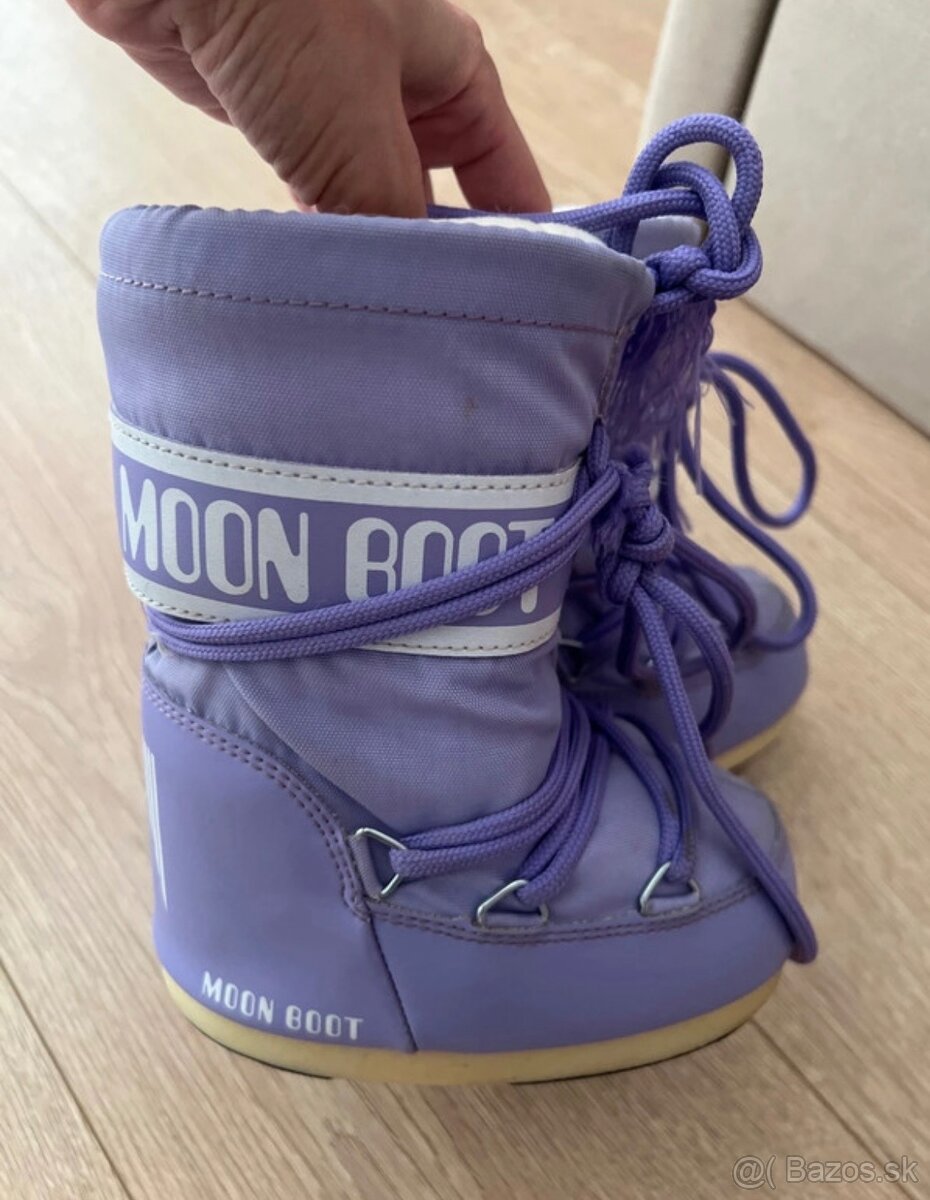 Moon Boot - 2