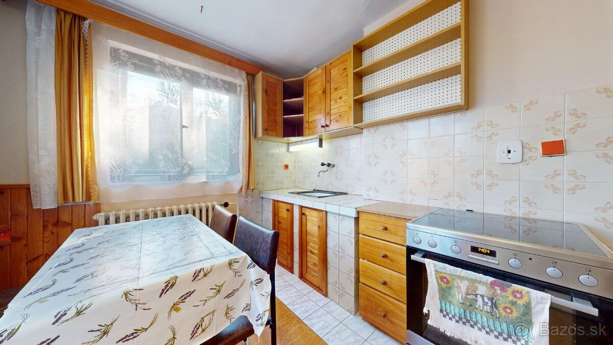 PRIPRAVUJEME: 5-IZB. RD - HORNÁ SÚČA, okr. TN - 2