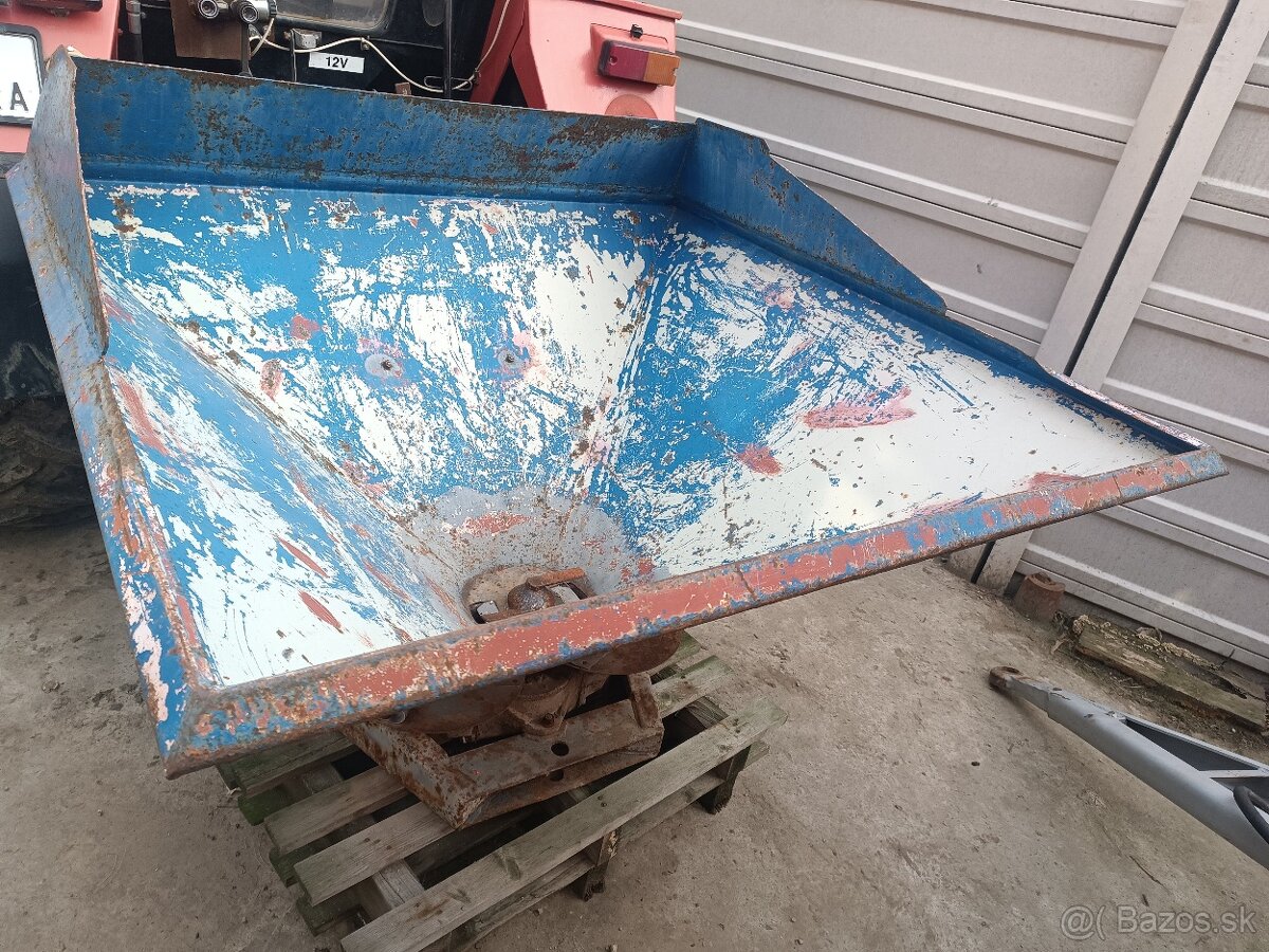 Predám rozmetadlo Rauch - 2