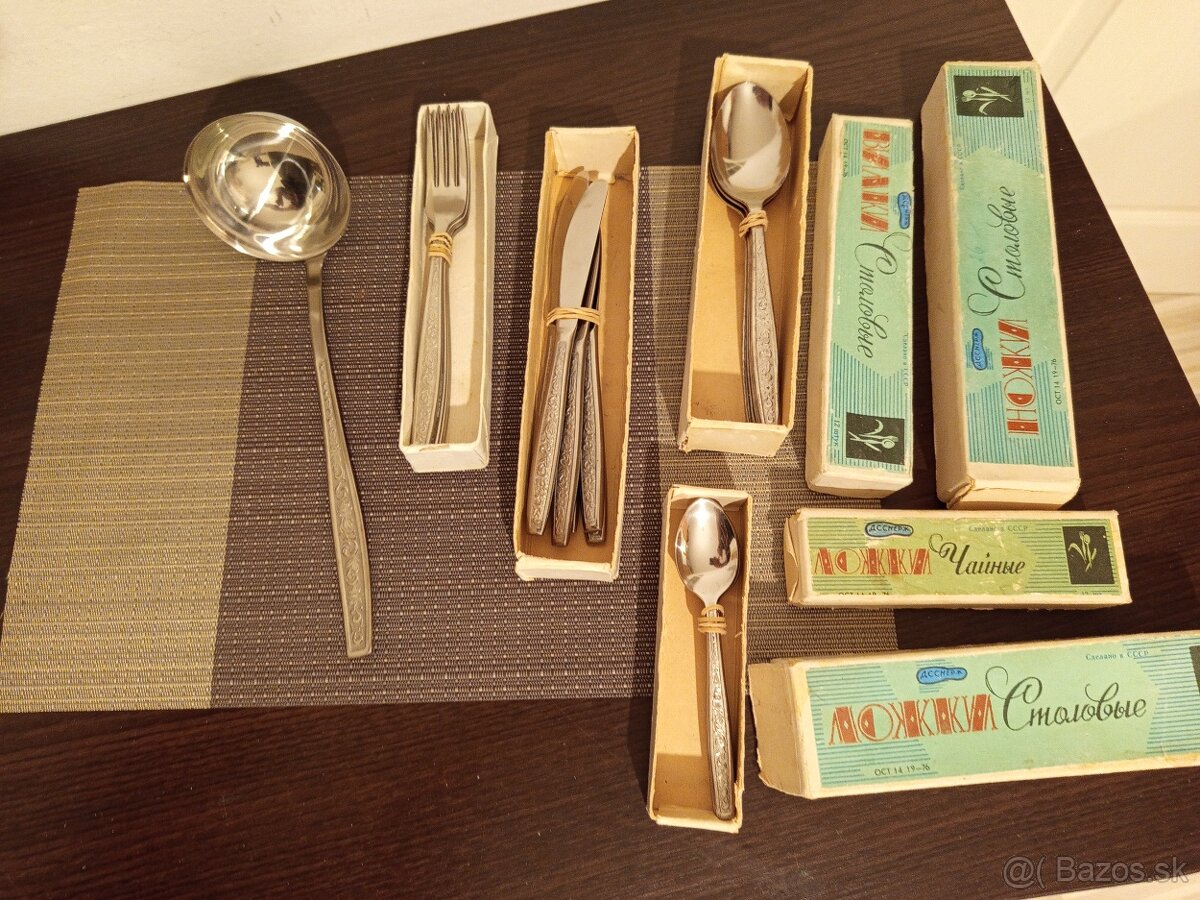 RETRO RUSKE PRIBORY-TOP STAV - 2