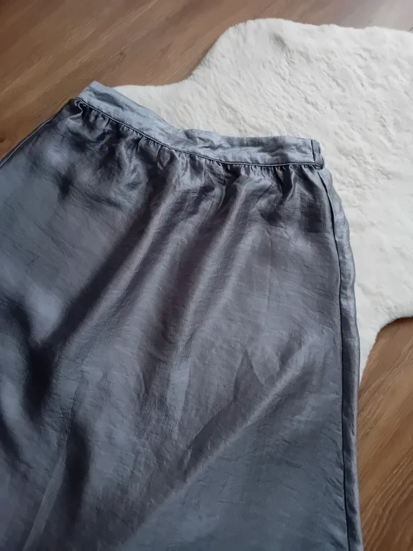 Strieborna sukna - 2