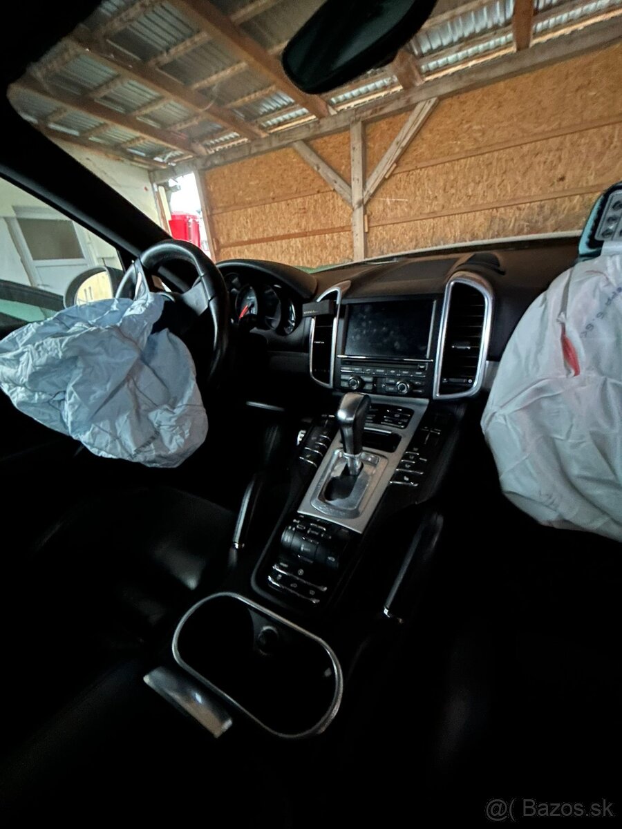 Porsche cayenne 4,8 turbo v8 368kw po - 2