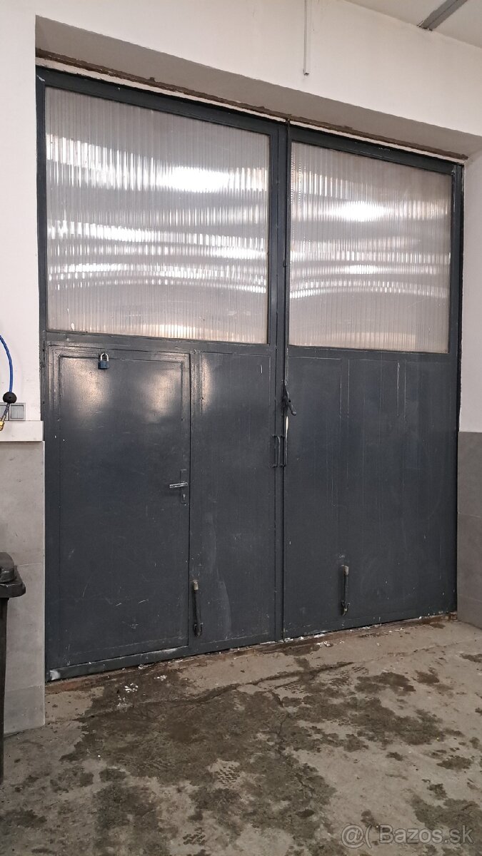 garážová brána - 2