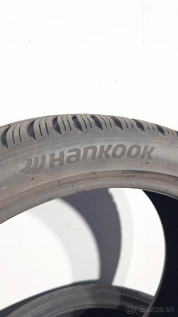 255/35r19 Hankook winter icept Evo 3 - 2