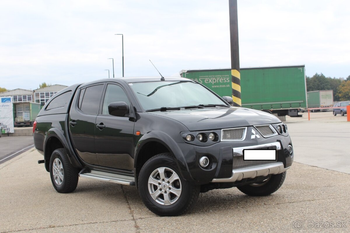 Mitsubishi L200 2.5 DI-D Double Cab Intense - 2