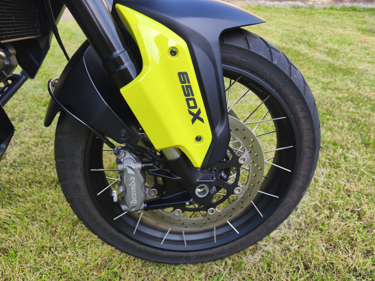 QJ Motor SVT650X - 3 kufre, 1.majiteľ, v záruke ešte 2 roky - 2