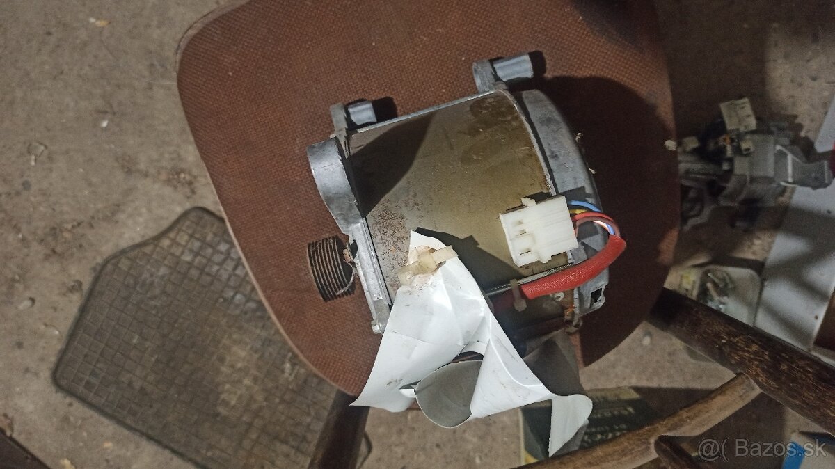 Prredám diely na práčku Ignis AWV 515 - 2