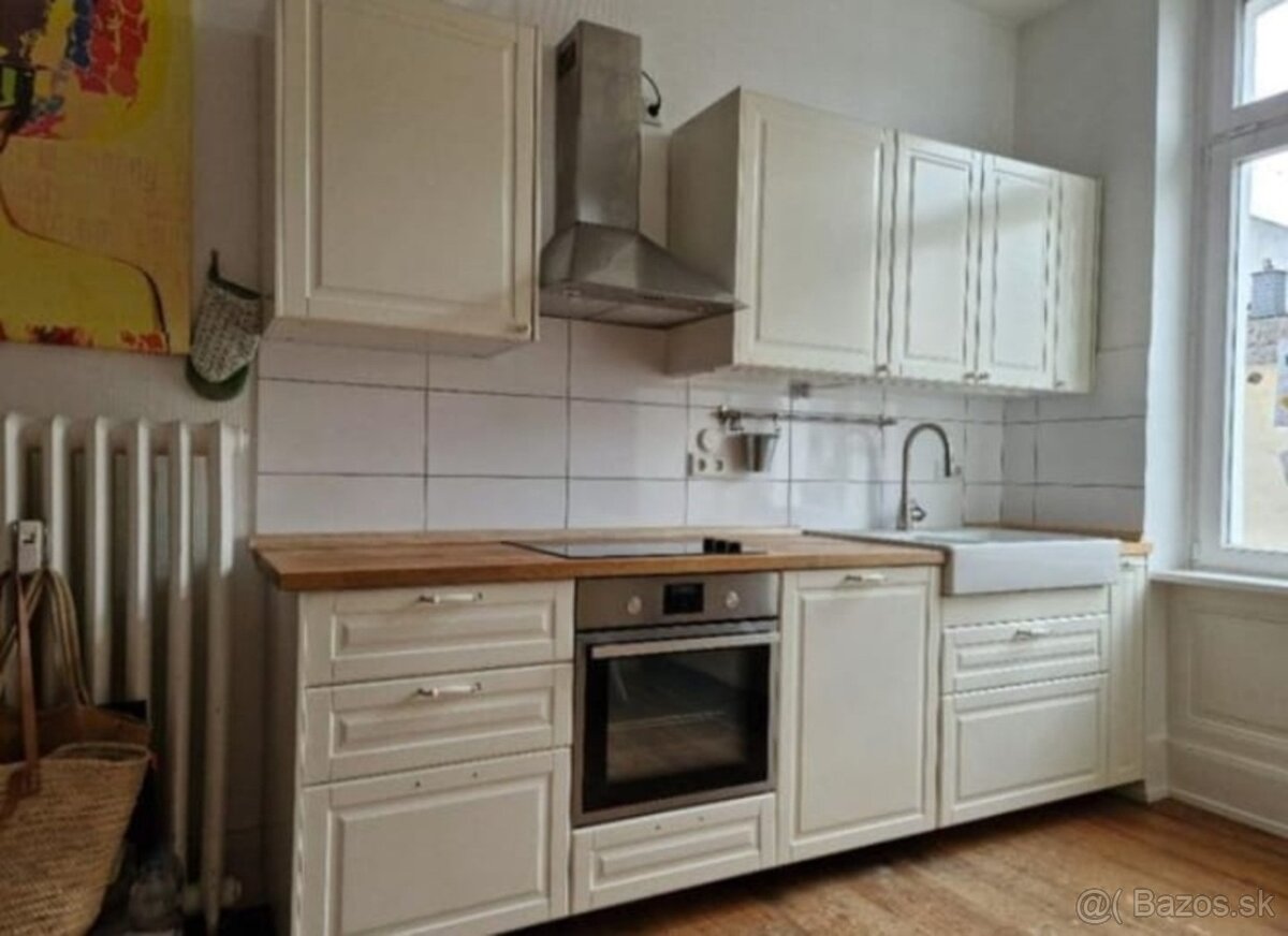 Venkovská linka Ikea se spotřebiči a keramickým dřezem,5630 - 2