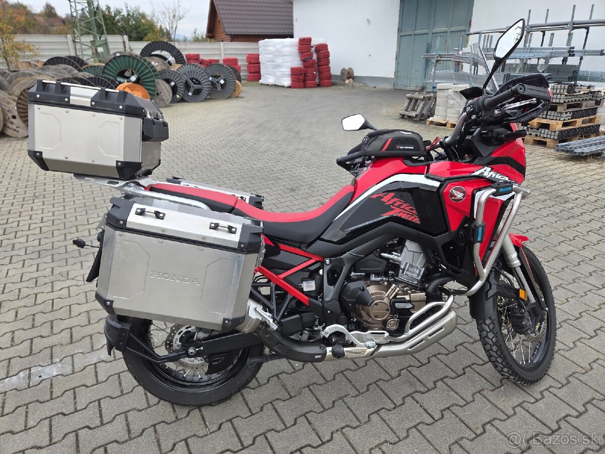 Honda CRF Africa Twin 1100 DCT - 2