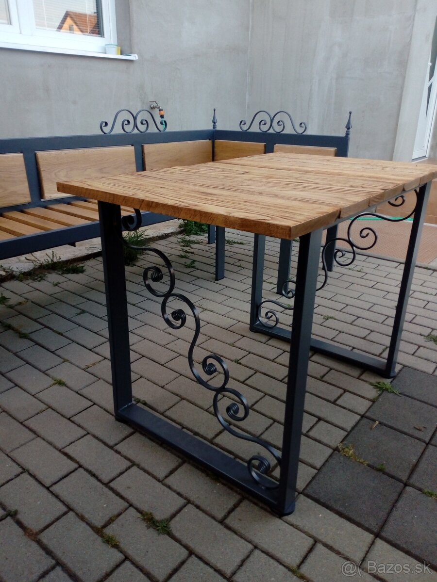 Rohová lavica so stolom - 2