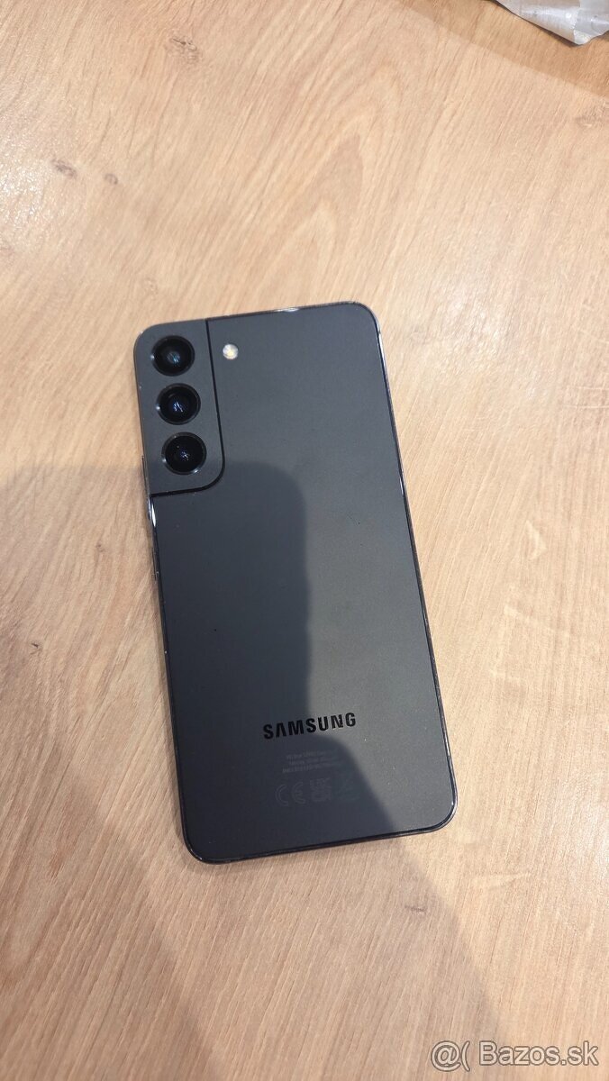 Samsung Galaxy S22 128 GB - 2