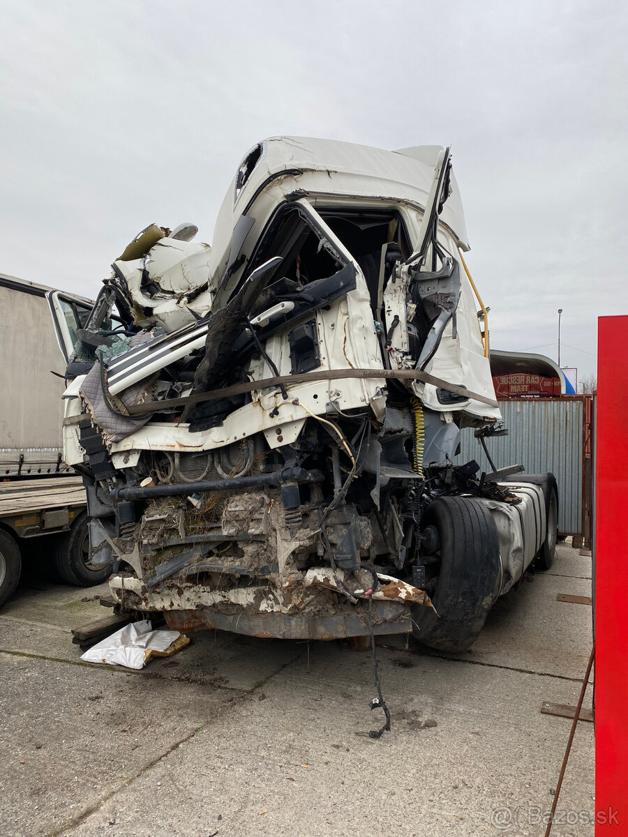 DAF XF105 náhradné diely - 2