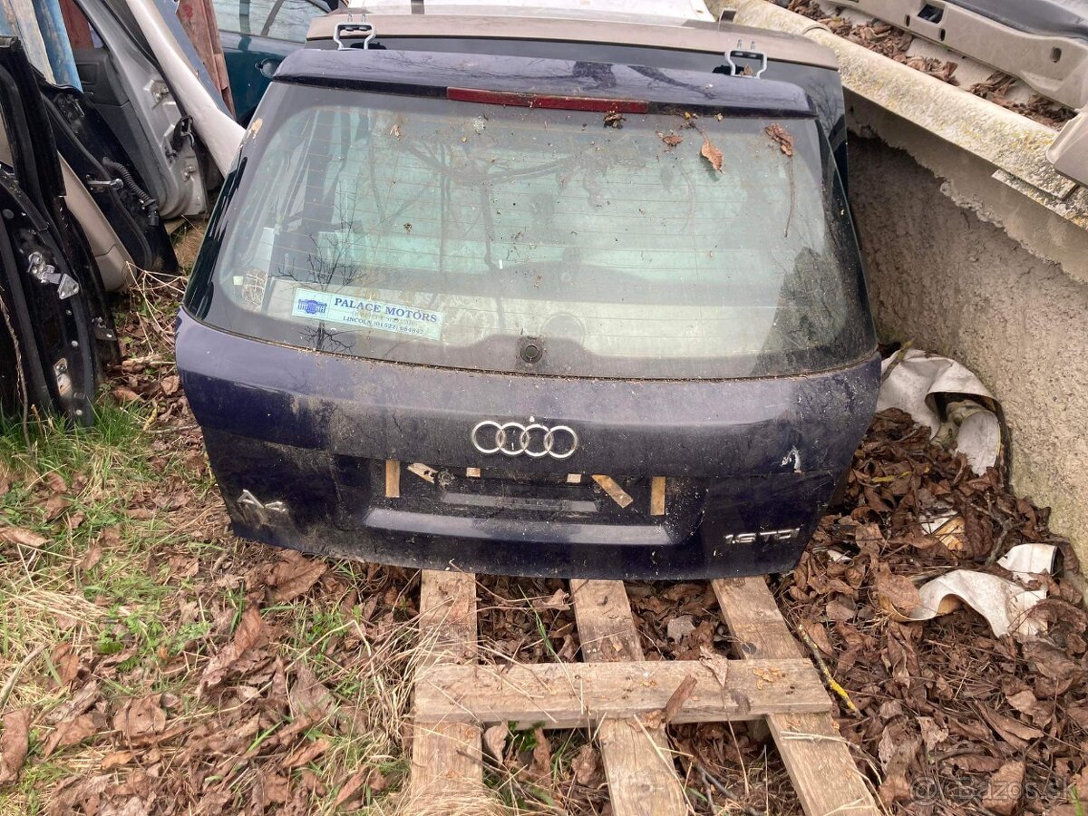 Predám 5dvere na audi a4 b6 - 2