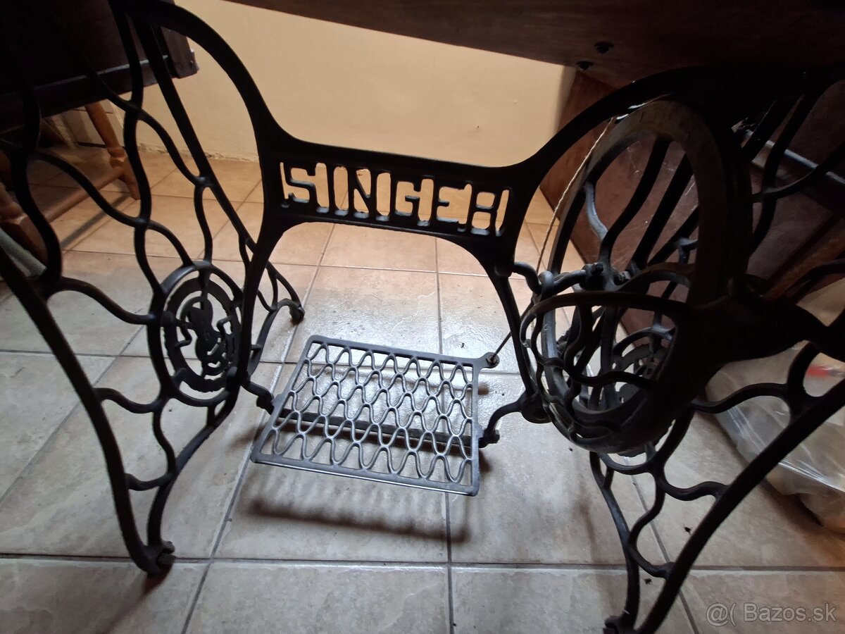 Singer - 2