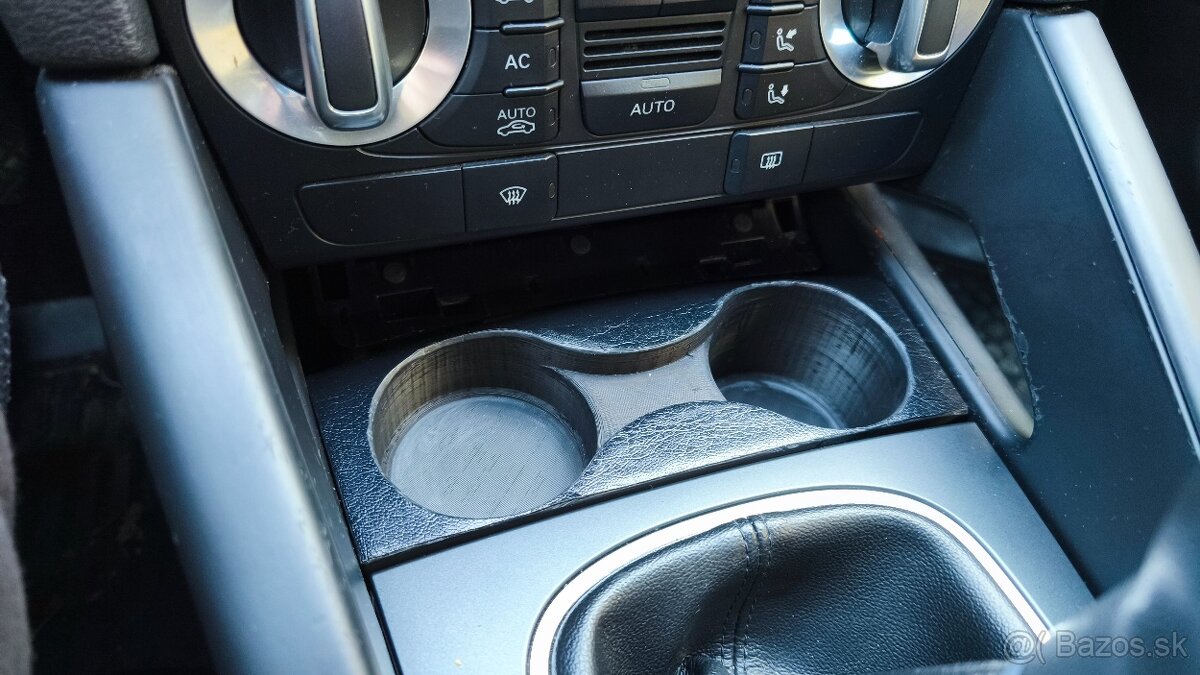 Audi A3 8P Držiak na plechovky 330ml - 2