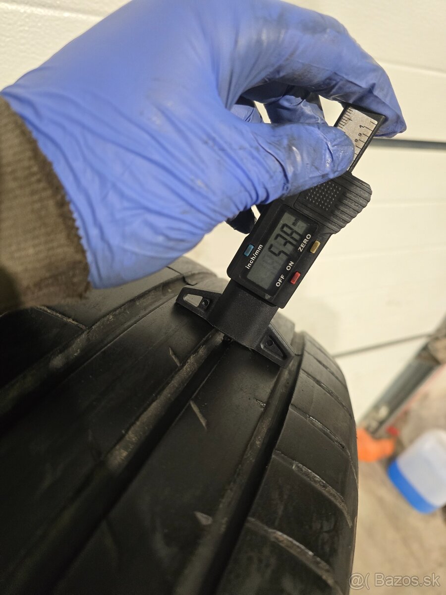 Letné Pneu Hankook 215/65 R17 - 2