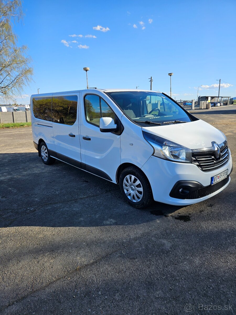 Prenájom 9 miestnej dodávky Renault Trafic - 2