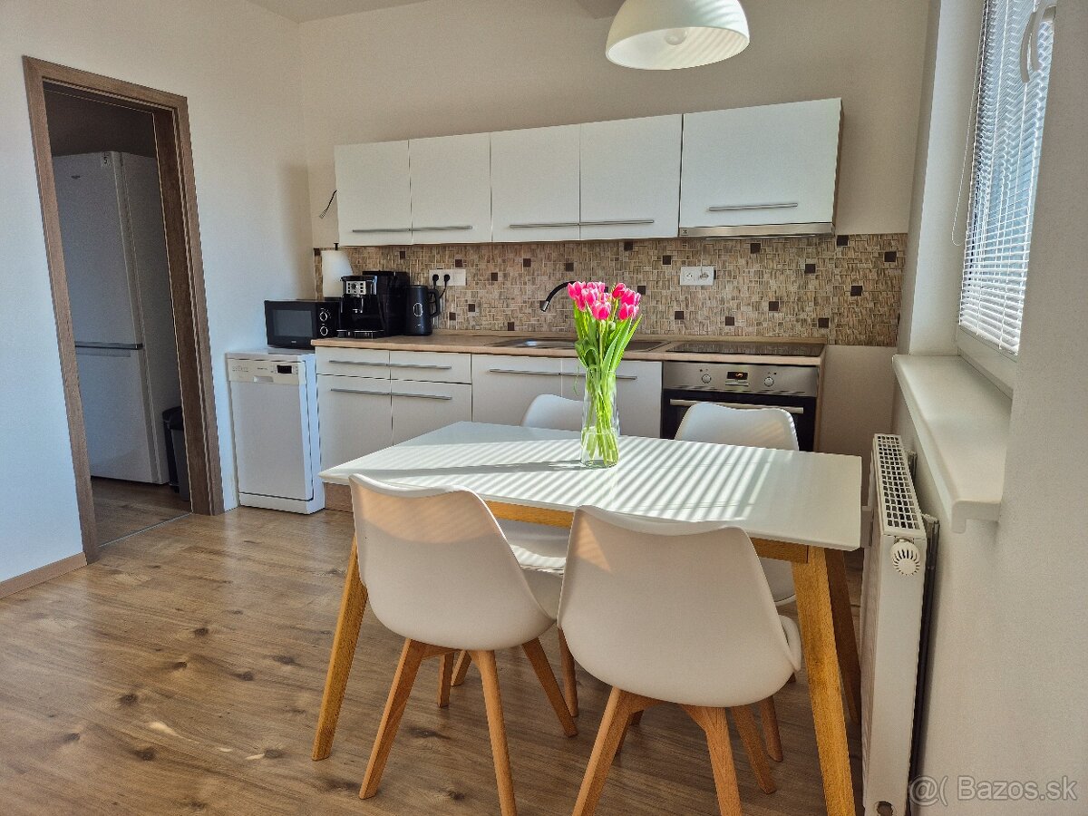 Prenájom-2 Izbový byt, novostavba, parkovanie, klima - 2