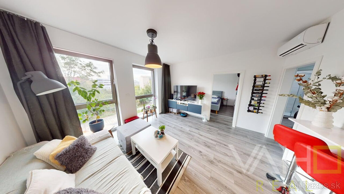 ,,REZERVOVANÝ,, NOVOSTAVBA 2izb. byt v centre mesta - 2