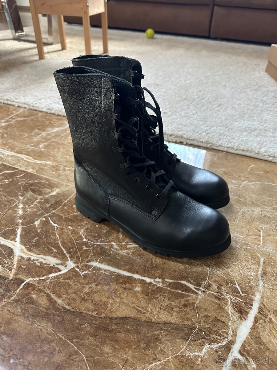 Vojenské kanady vz.90, vojenská obuv - 2