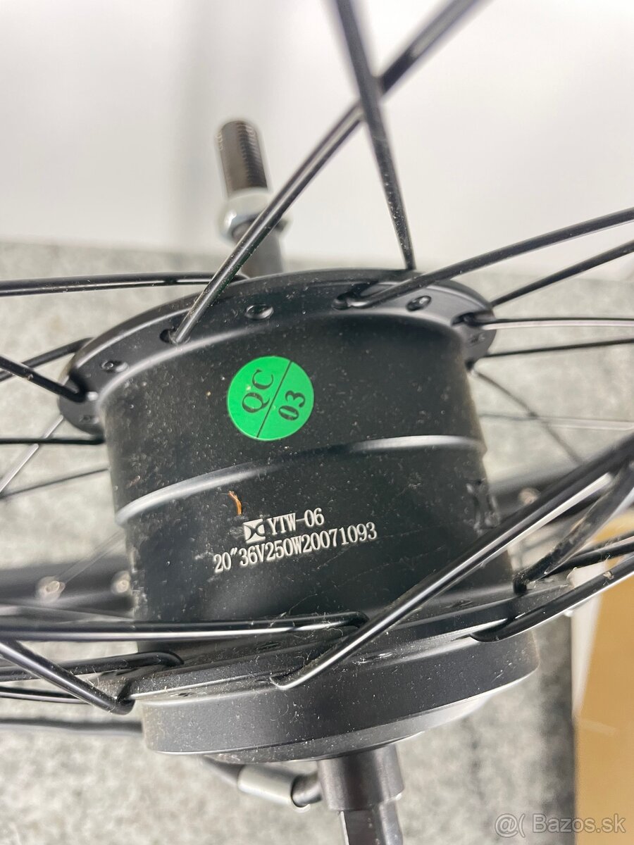 20” koleso s motorom - 2