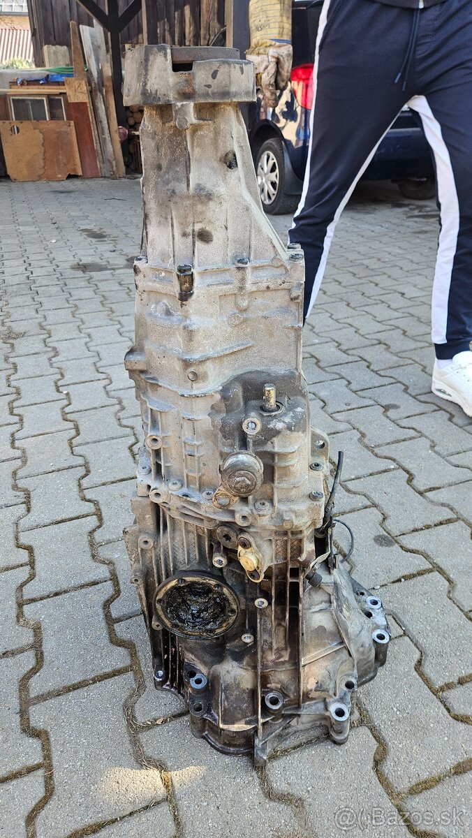 5 stupňová manuálna prevodovka z audi a4 b6 3.0 v6 Quattro - 2