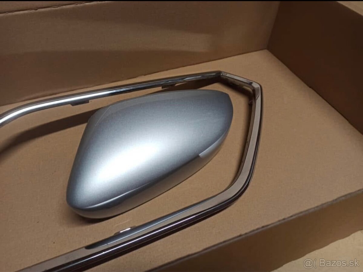 Kryty spätných zrkadiel pred Škoda Fabia 3 - 2