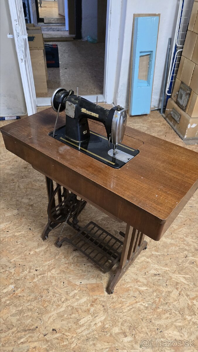 šijací stroj Minerva - 2
