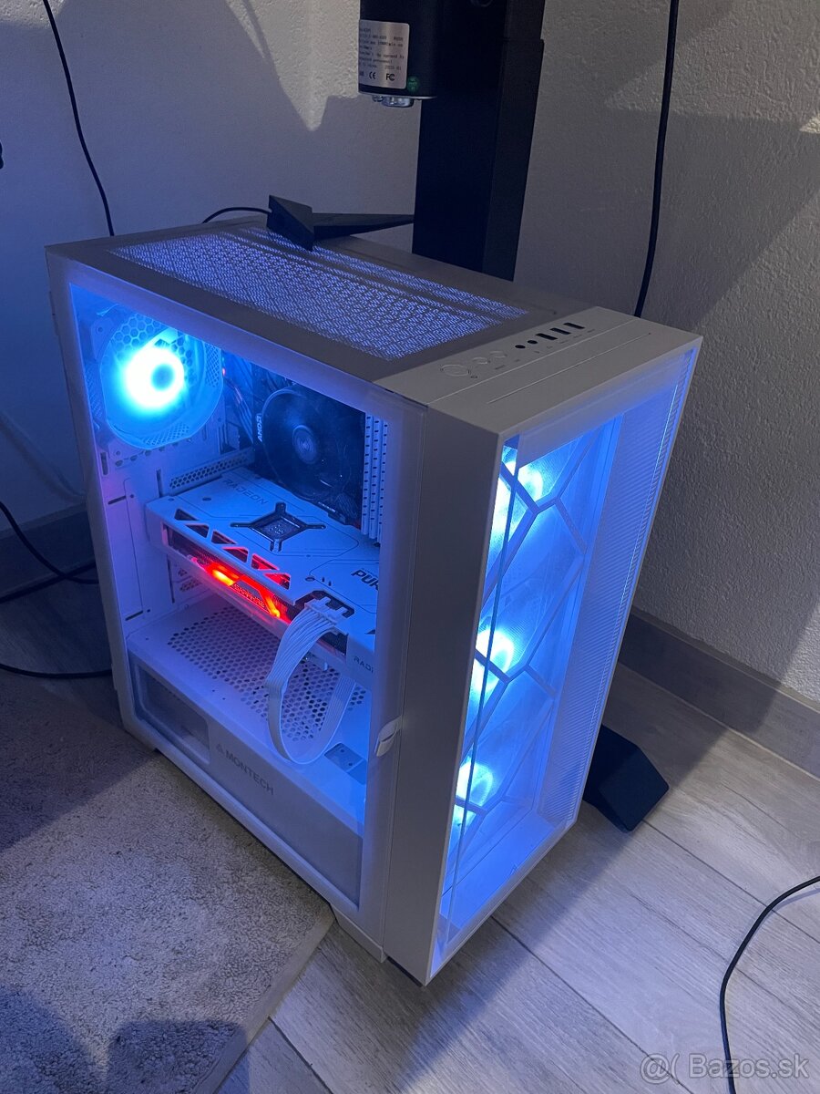 SAPPHIRE PURE Radeon RX 7700 XT GAMING OC 12 GB - 2