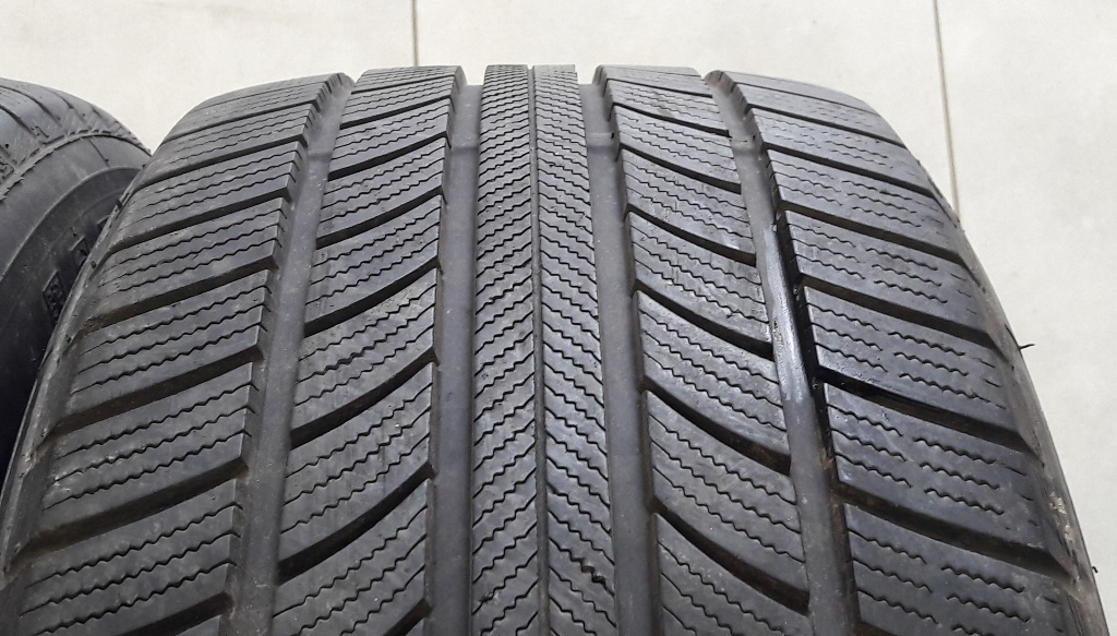 225/45 R17 Nakang All Season - 2