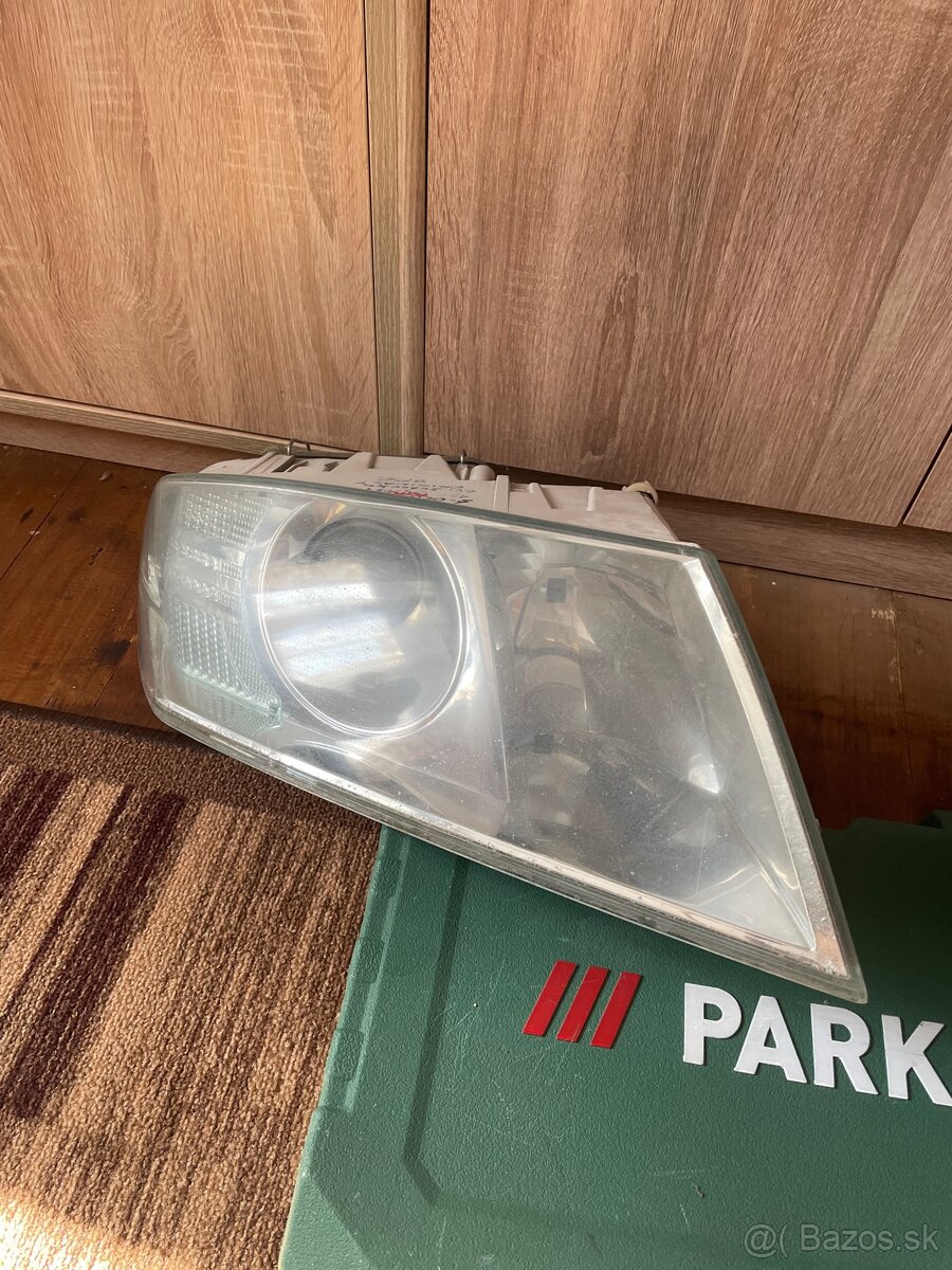 Predné svetlá octavia 2 - 2