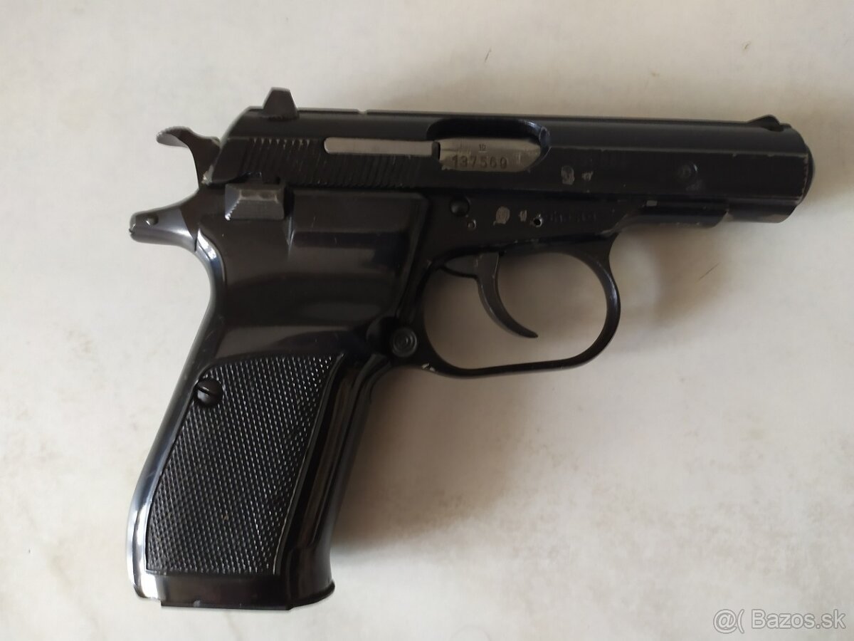 Predám expanznú pištoľ ČZ 82 - 2