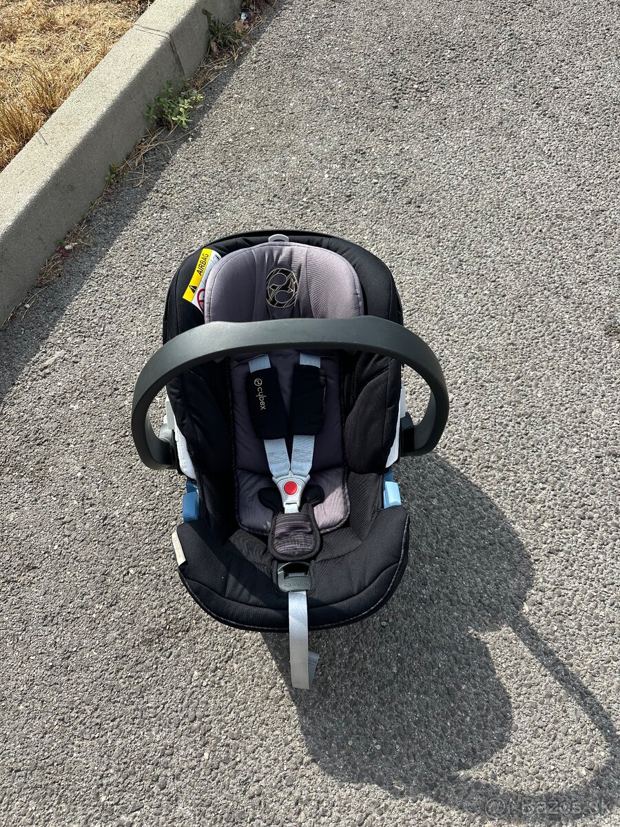 Detska autosedacka Cybex gold - 2