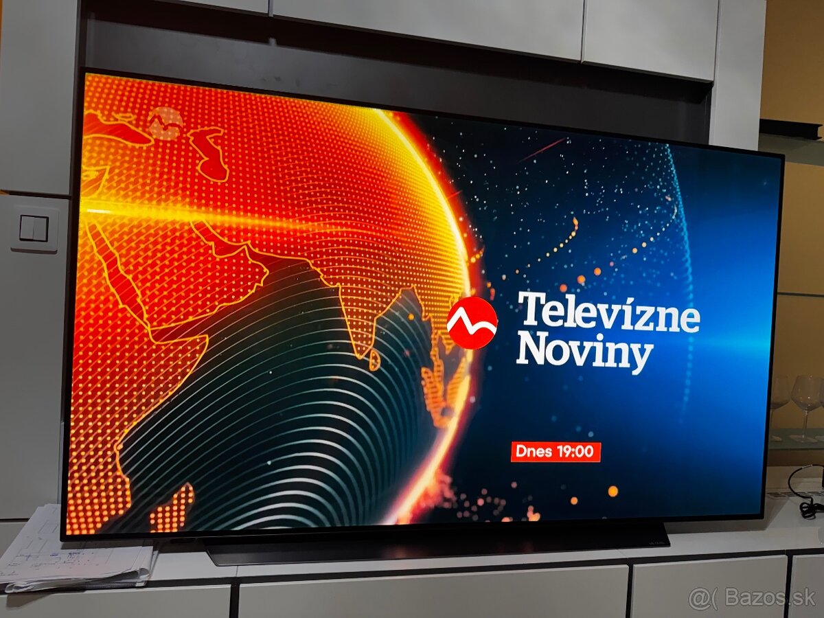 LG OLED65 C9 PLA2 - 2