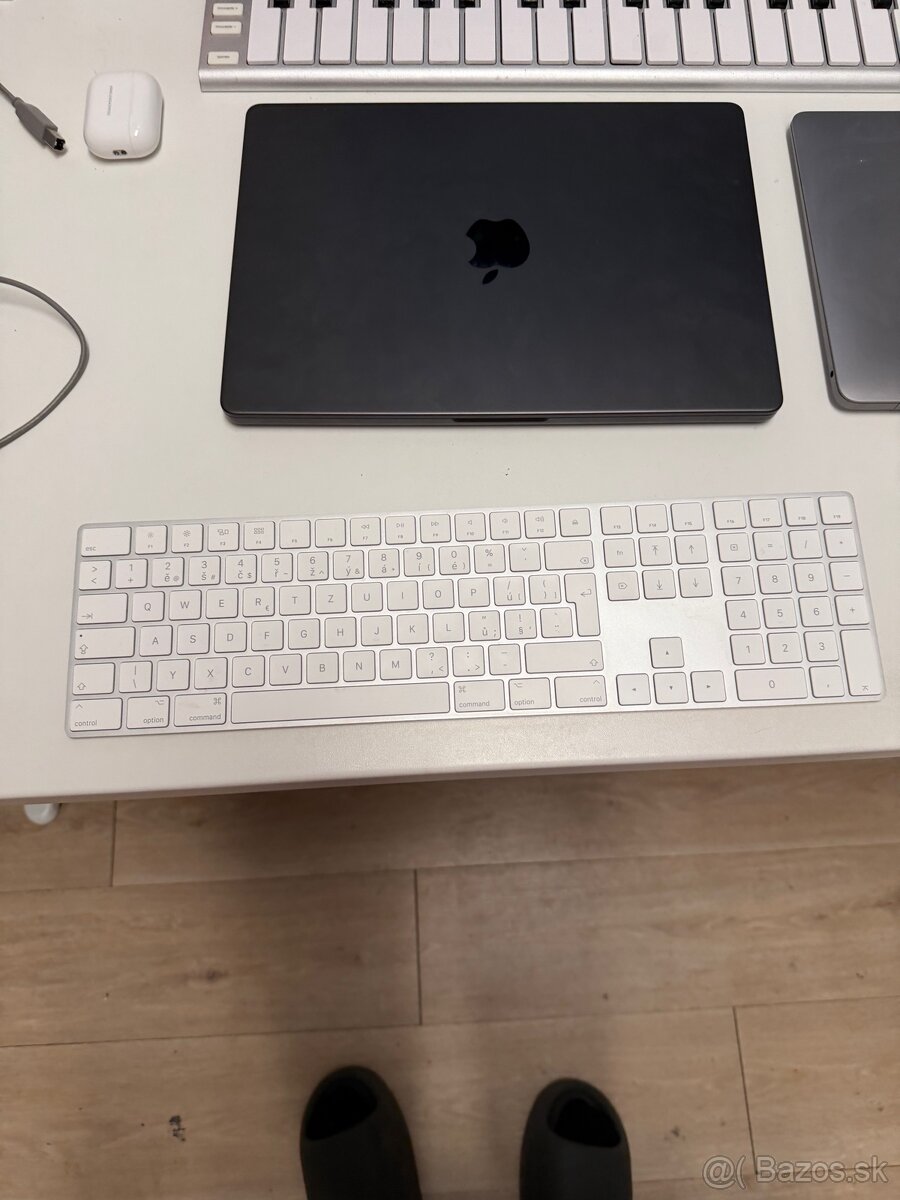 Apple Magic Keyboard SK + číselná klávesnica - 2