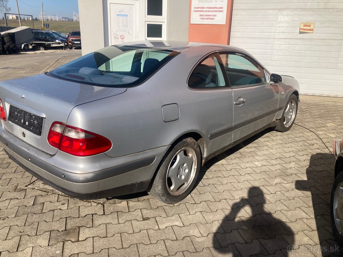 Mercedes-Benz clk 320 w208 - 2