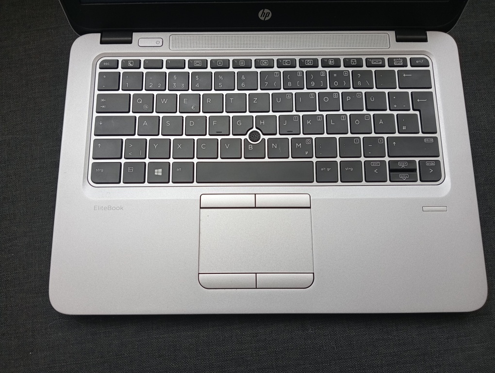 HP elitebook 725 G4 ,AMD A10 quad core ,8gb ram ,256gb ssd - 2