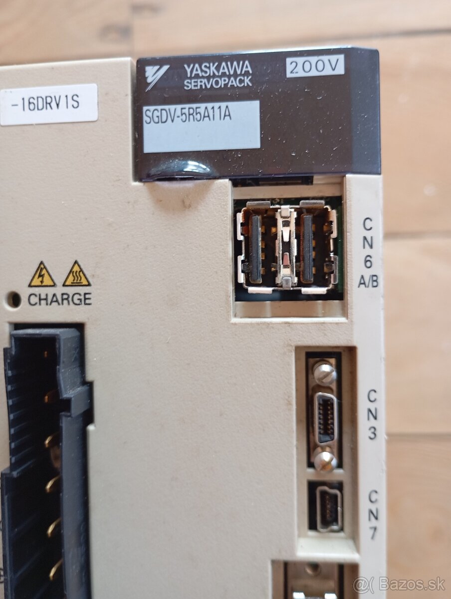 Servo menič Yaskawa Sigma SGDV-5R5A11A - 2