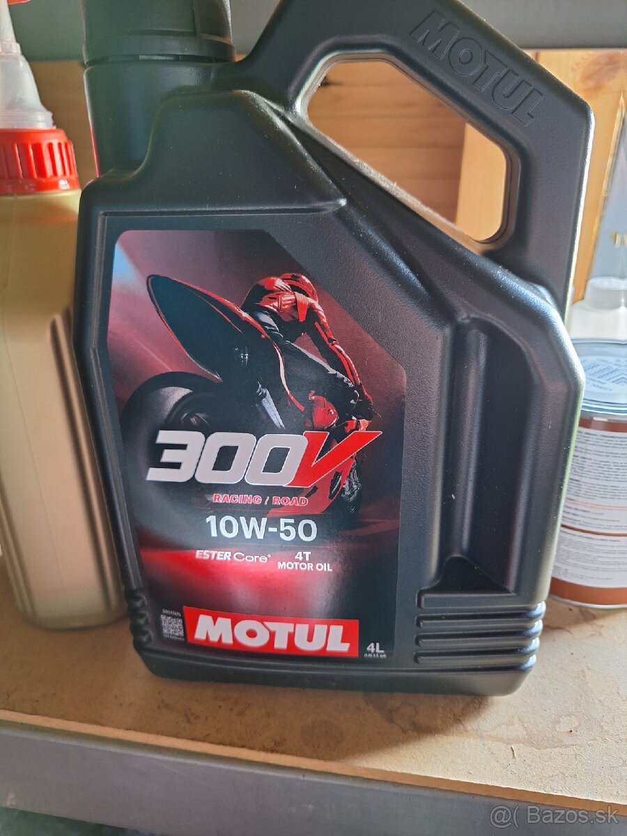 MOTUL 10W-50(300V) - 2