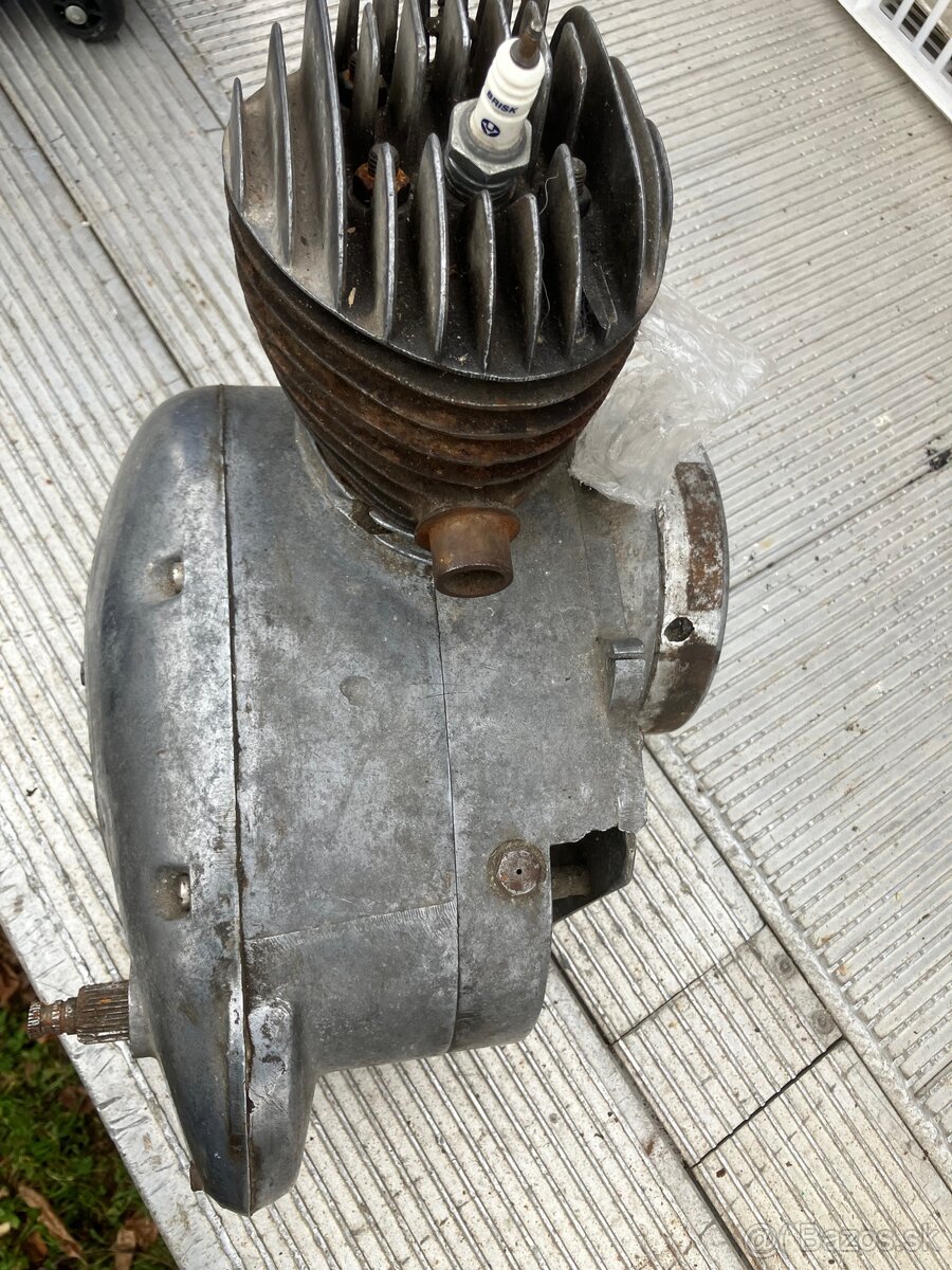 Motor Manet 90 - 2