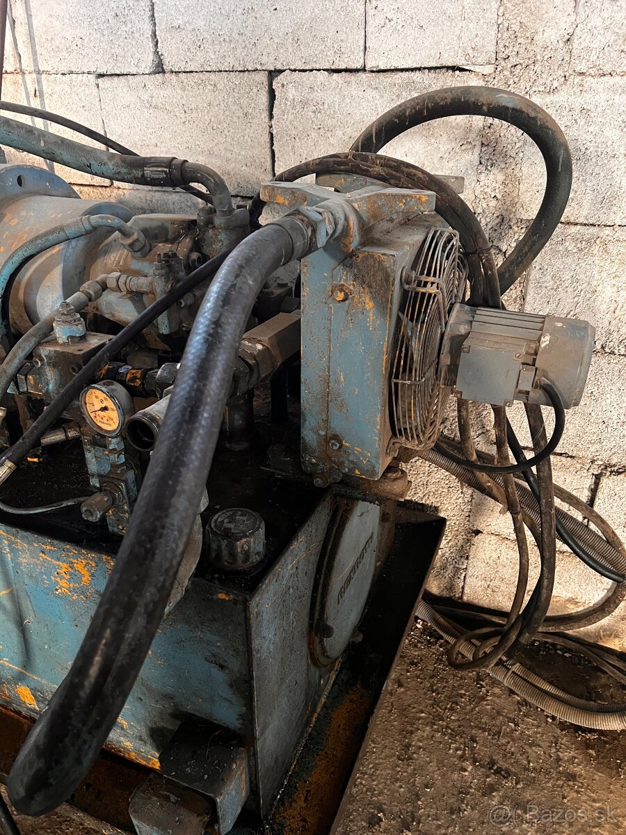Hydraulická jednotka - 2