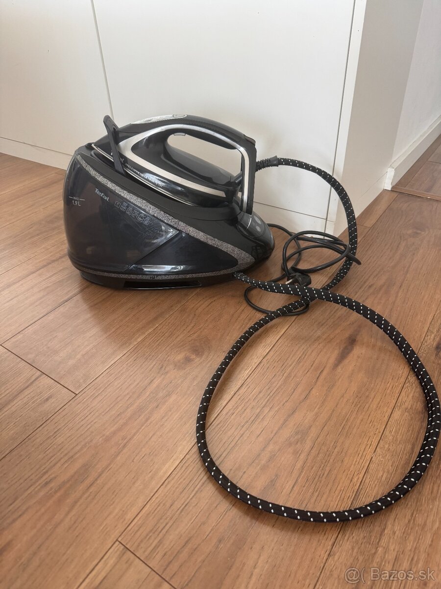 Parný generátor Tefal Pro Express Ultimate GV9610E0 - 2