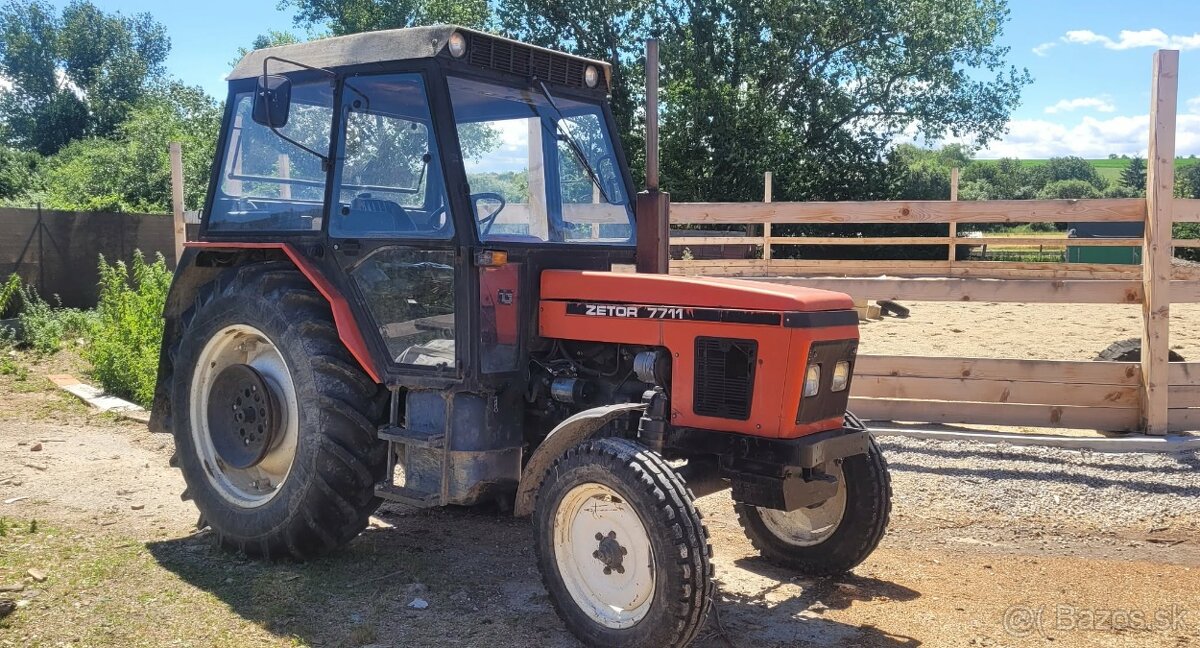 Predám traktor Zetor 7711 - 2