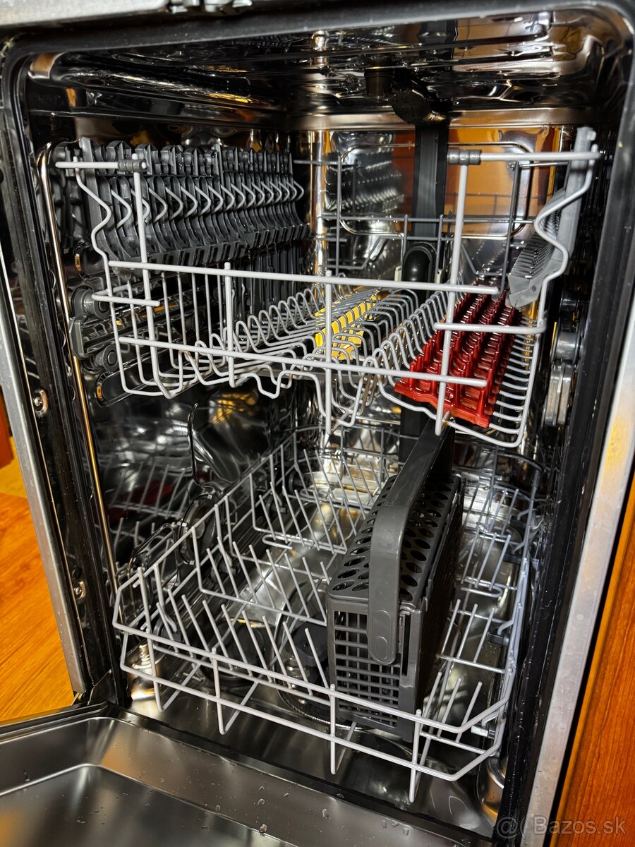 Umývačka riadu Electrolux - 2