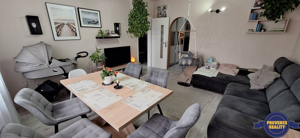 PREDAJ: 3 izbový útulný byt, kompletná rekonštrukcia - KOMÁR - 2