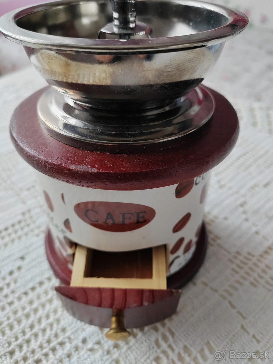 Mlynček na kávu - 2