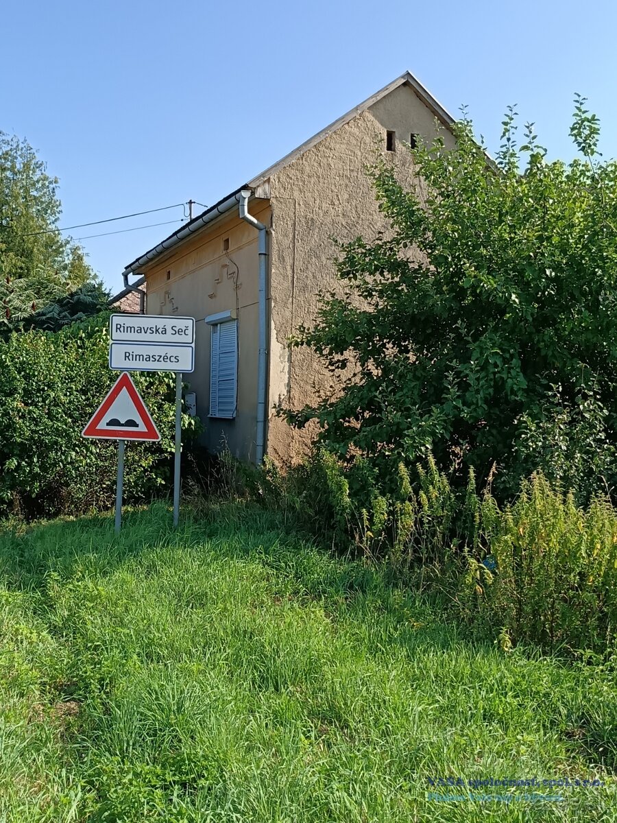 Predám veľký 3- izbový rodinný dom v Rimavskej Seči. - 2