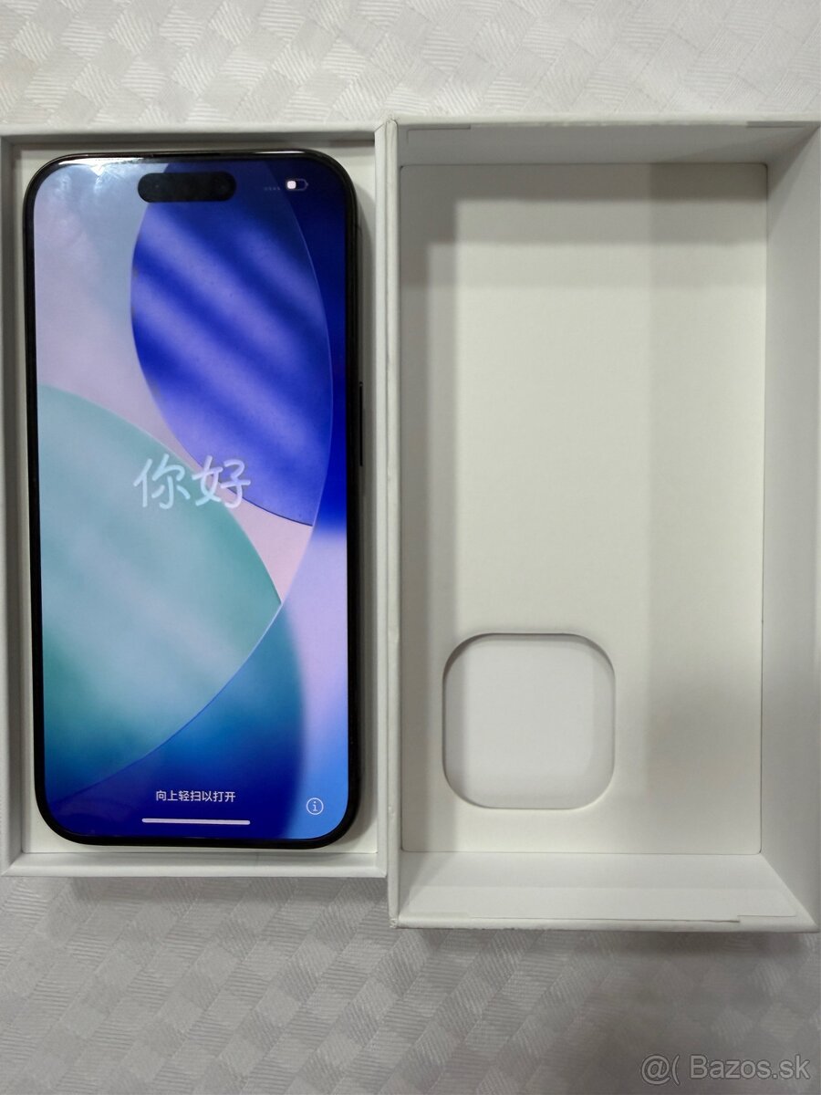 iPhone 15 PRO - TOP stave - 2